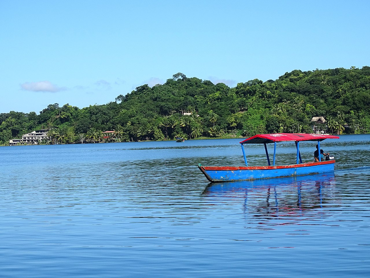 Lago Petén Itzá