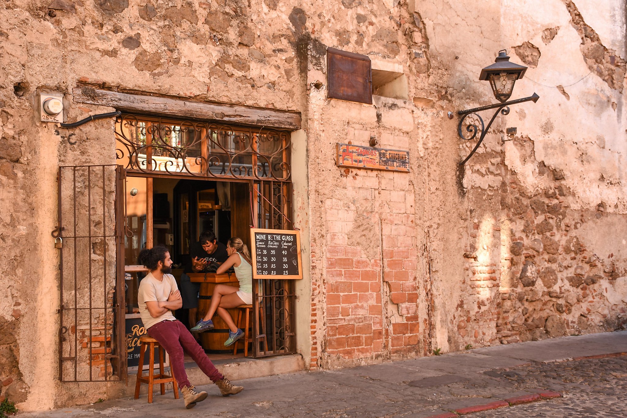 Tabacos y Vinos